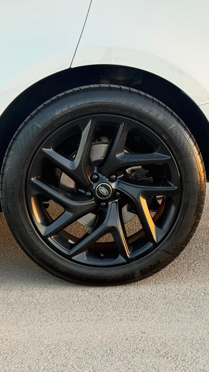 Range Rover Sport steering wheel